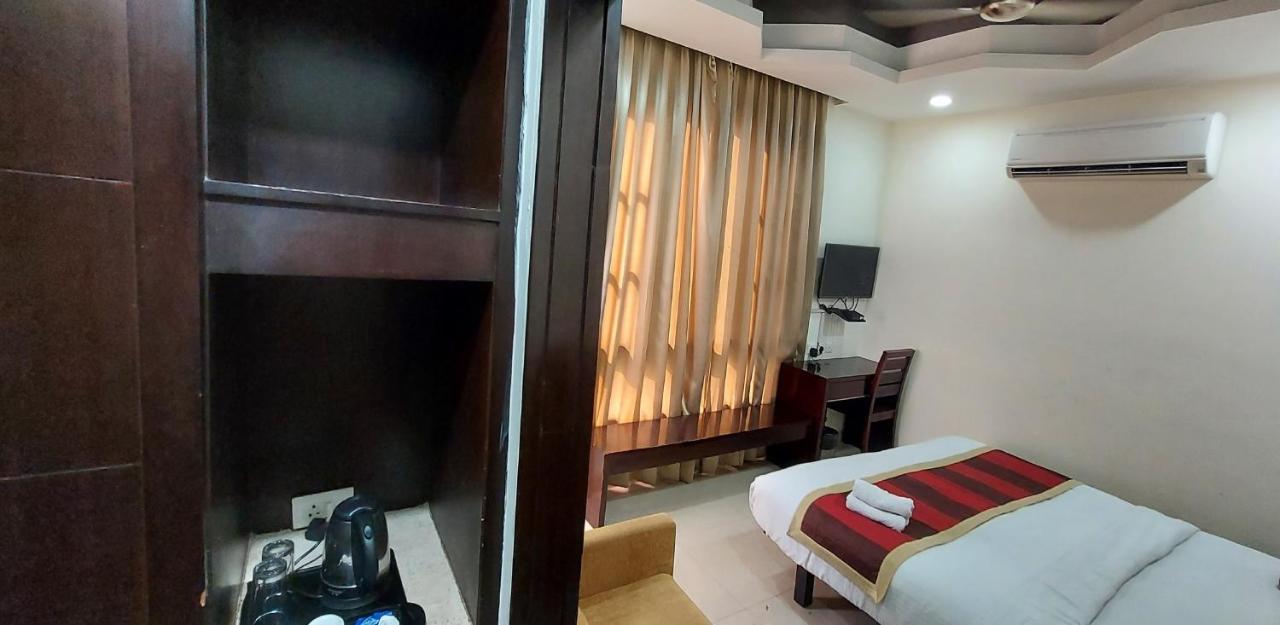 Hotel The Orion Jaipur Buitenkant foto